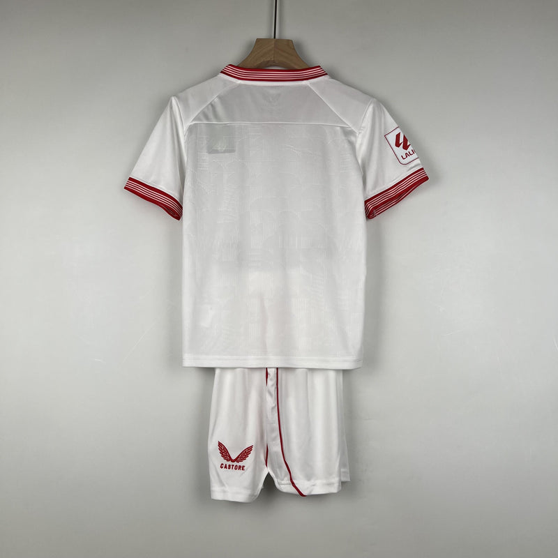 Sevilla Kids Kit 23/24 