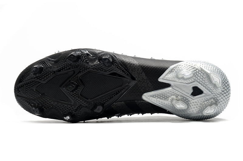 Adidas Predator Freak+ 1 Fußballschuhe. 