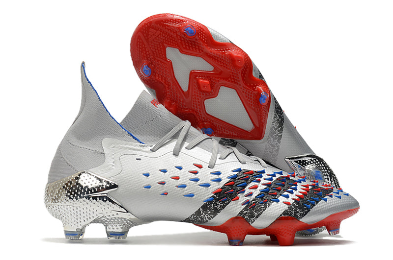 Adidas Predator Freak+ 1 Fußballschuhe. 