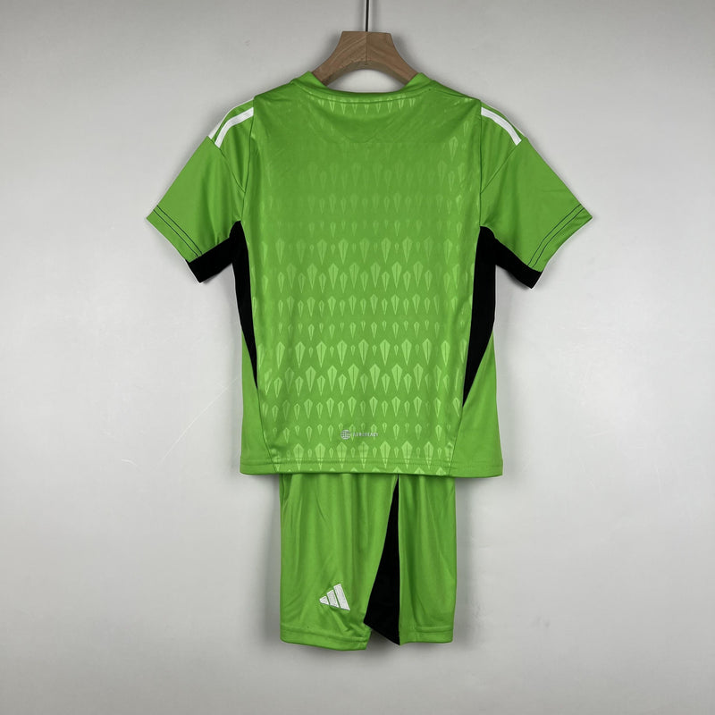 Real Madrid 23/24 Goalkeeper Kids Kit 