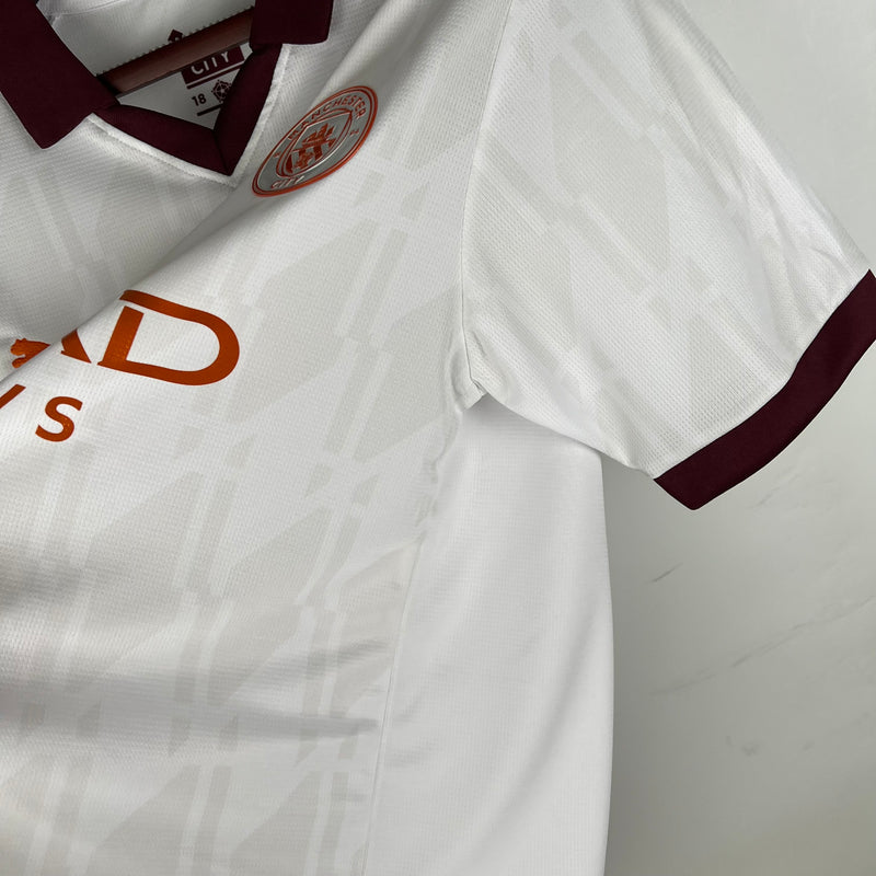 Manchester City 23/24 shirt 