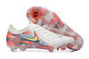 Nike Phantom Luna Elite Low Field Soccer Cleats 