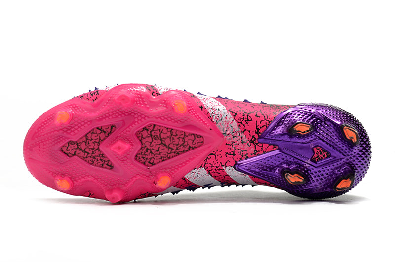 Adidas Predator Freak+ 1 Fußballschuhe. 