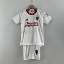Manchester United 23/24 Children's Kit 