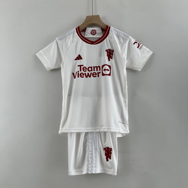Manchester United 23/24 Children's Kit 