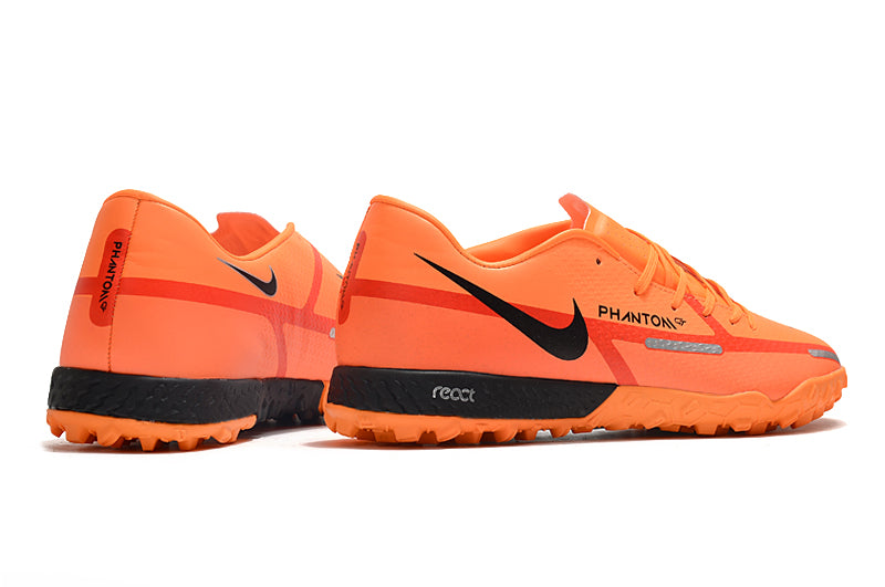 Chuteira Phantom React GT2 Pro Society