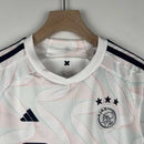 Ajax Kids Kit 23/24 