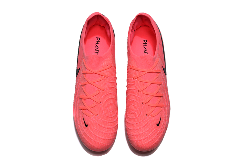 Nike Phantom Luna Elite Low Field Soccer Cleats 