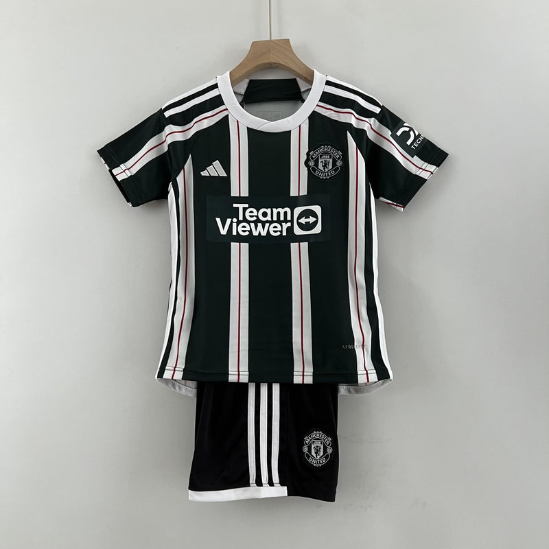 Manchester United 23/24 Children's Kit 