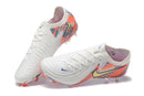 Nike Phantom Luna Elite Low Field Soccer Cleats 