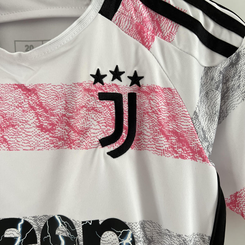 Juventus Kids Kit 23/24 
