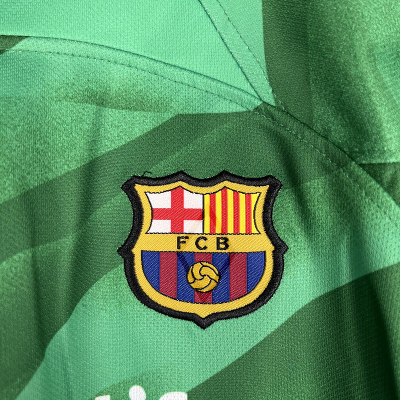 Barcelona 23/24 Goalkeeper Kids Kit 